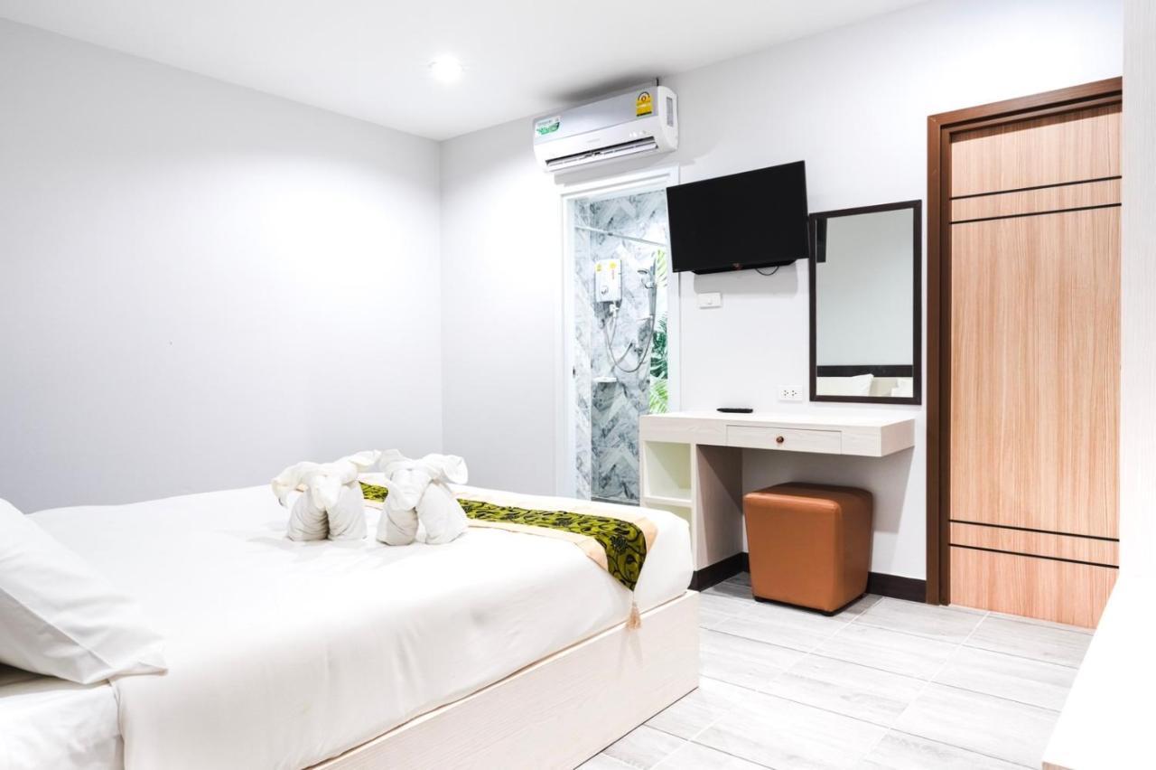 Neptuna Hotel Patong Kültér fotó